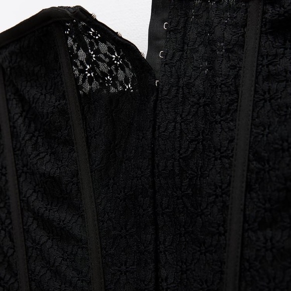 ZARA LACE CORSET STYLE TOP - Picture 7 of 7